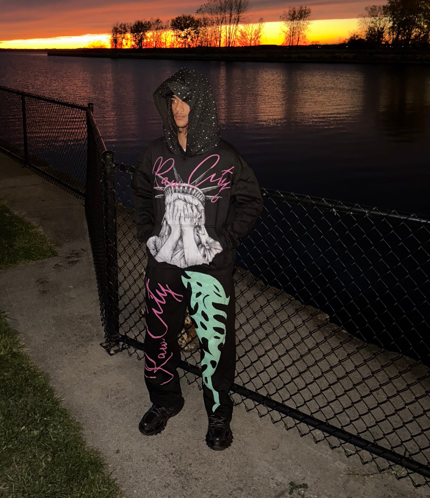 ECLIPSE TRACKSUIT – BLACK